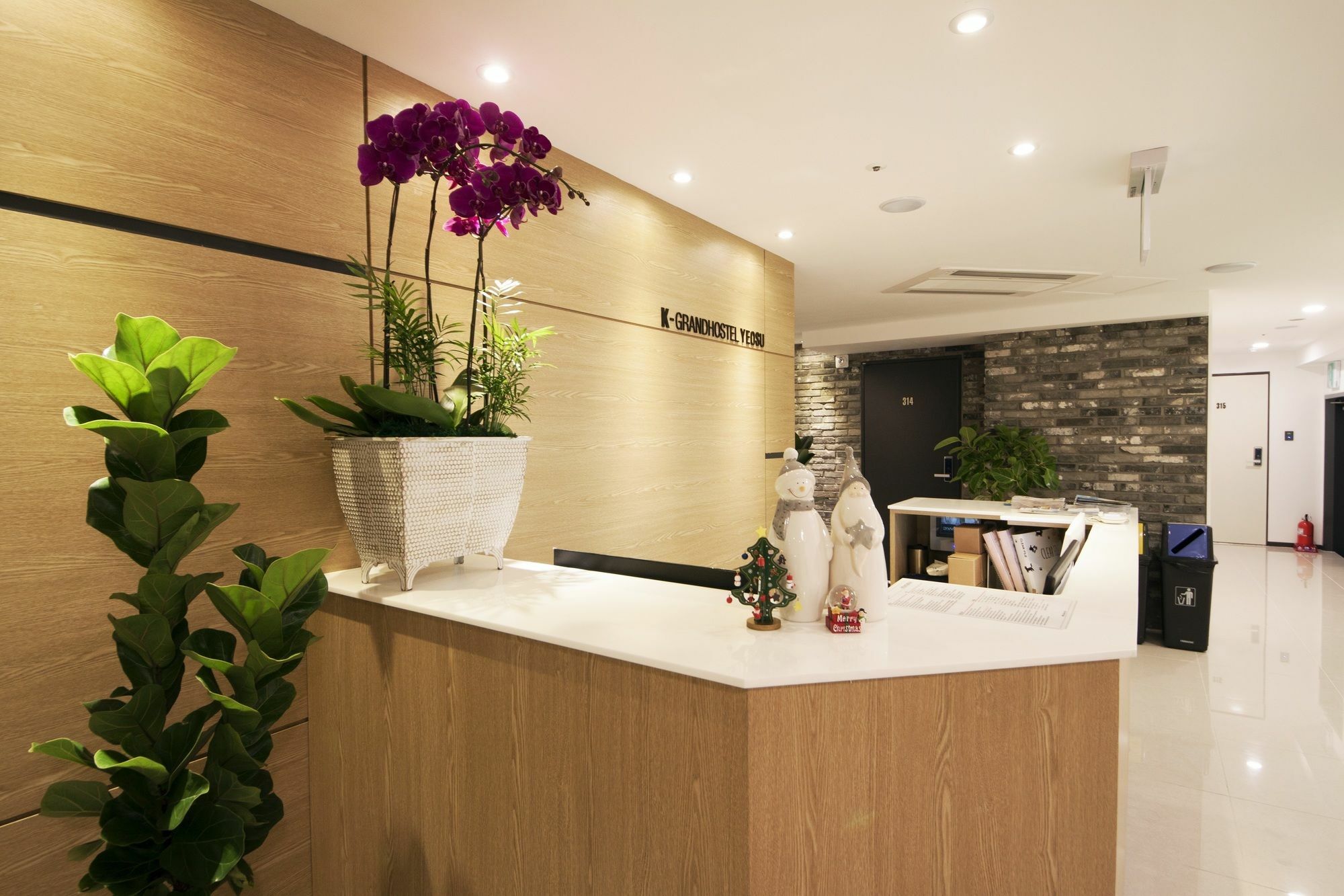 K-Grand Hostel Yeosu Eksteriør bilde